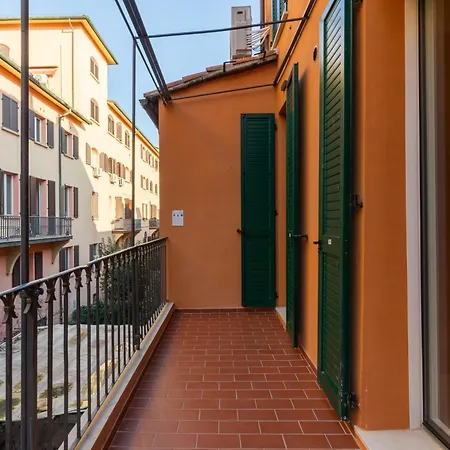 Capo Di Lucca White By Wonderful Italy Apartment *