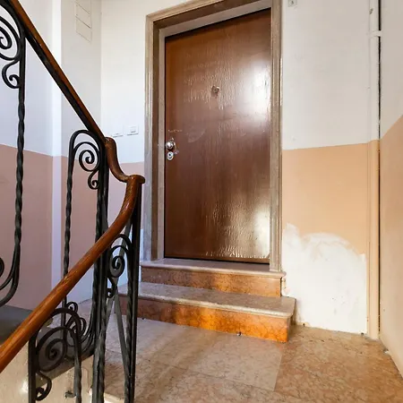 Capo Di Lucca White By Wonderful Italy Apartment *