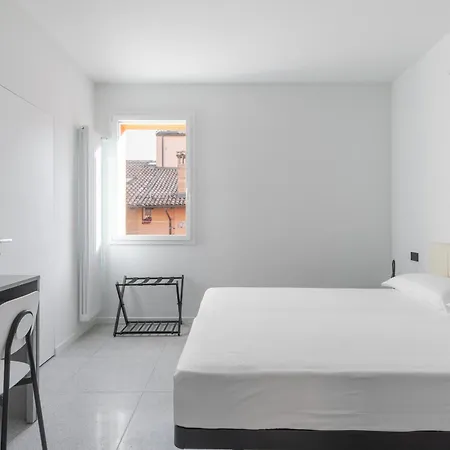 Capo Di Lucca White By Wonderful Italy Apartment *