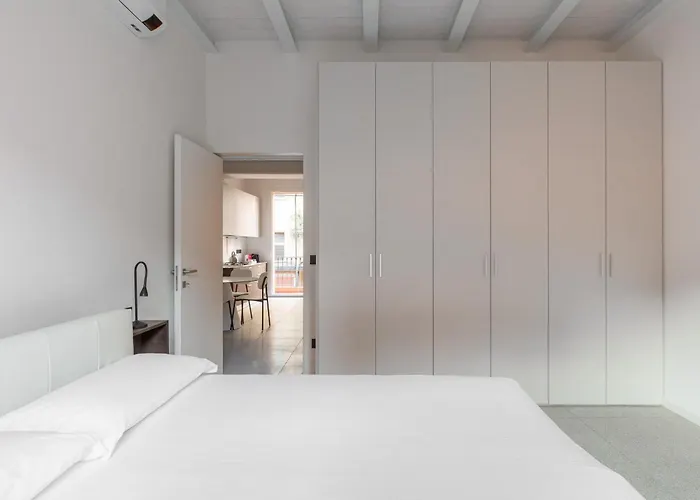 Capo Di Lucca White By Wonderful Italy *