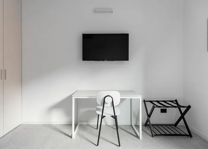 Capo Di Lucca White By Wonderful Italy *