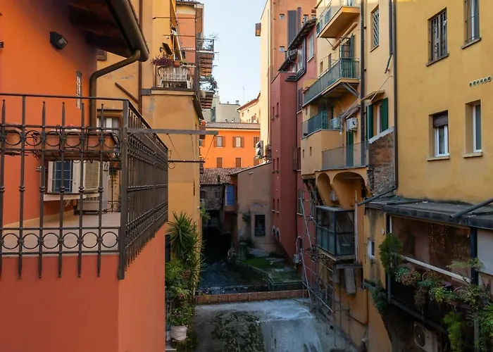 Capo Di Lucca White By Wonderful Italy Bologna