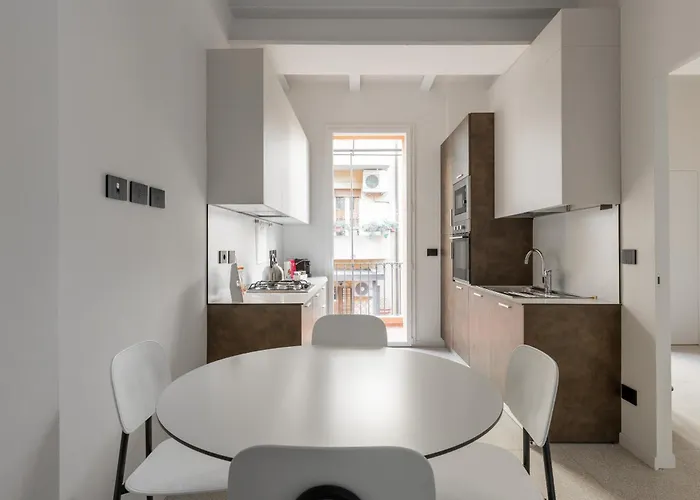 Capo Di Lucca White By Wonderful Italy *