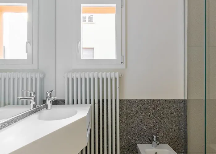 Capo Di Lucca White By Wonderful Italy * Bologna