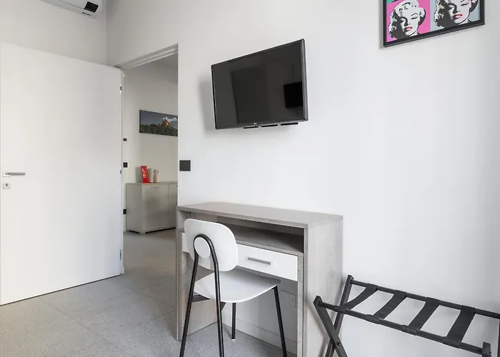 Capo Di Lucca White By Wonderful Italy * Bologna