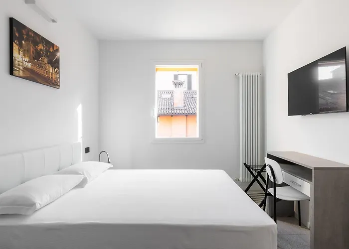 Capo Di Lucca White By Wonderful Italy